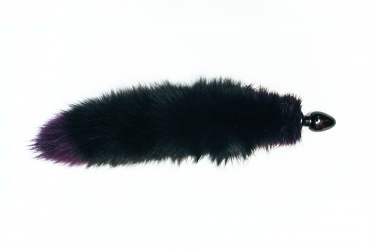 Анальная пробка черного цвета диам.32мм с фиолетовым лисьим хвостом BF32black/purple