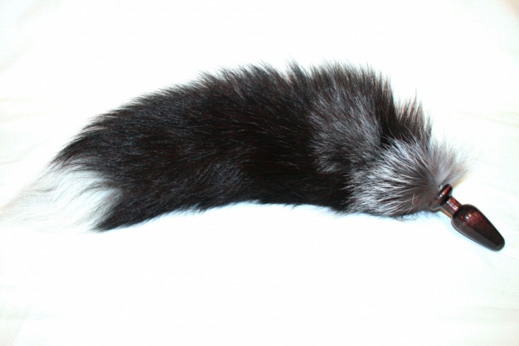 Анальная пробка черного цвета диам.60мм с лисьим хвостом чернобурка BF60black/silver fox